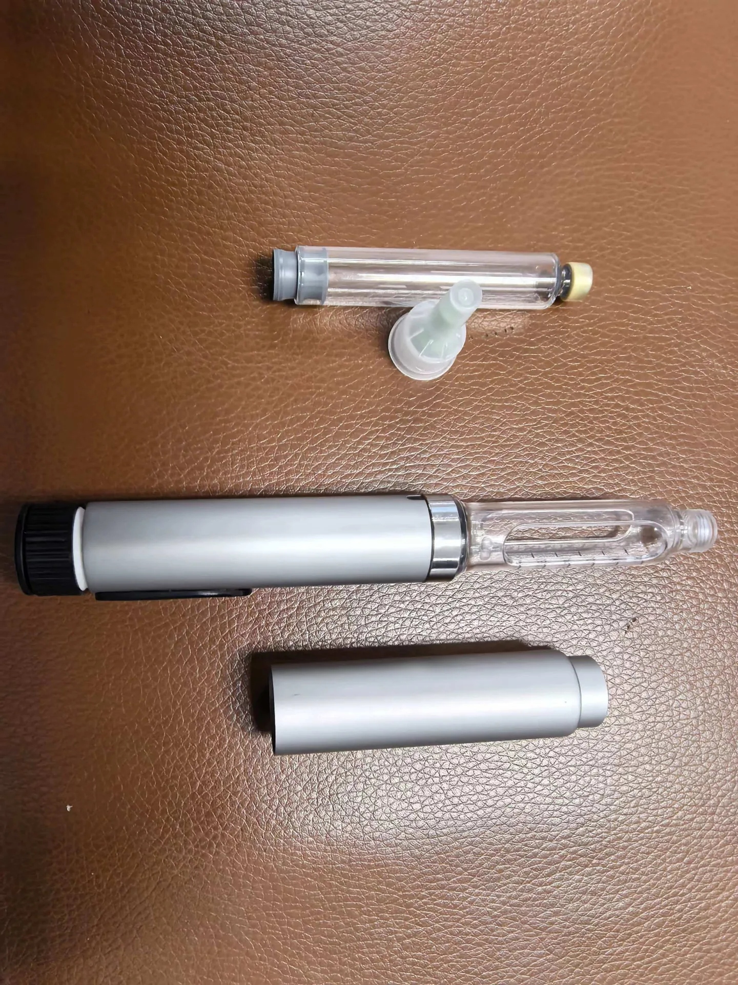 Supplier-provided pen and component photograph